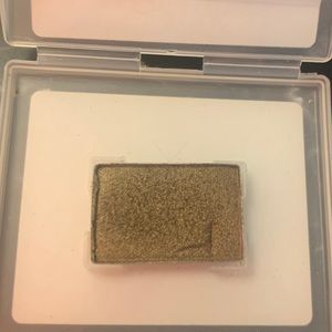 Mary Kay Golden Olive Eyeshadow